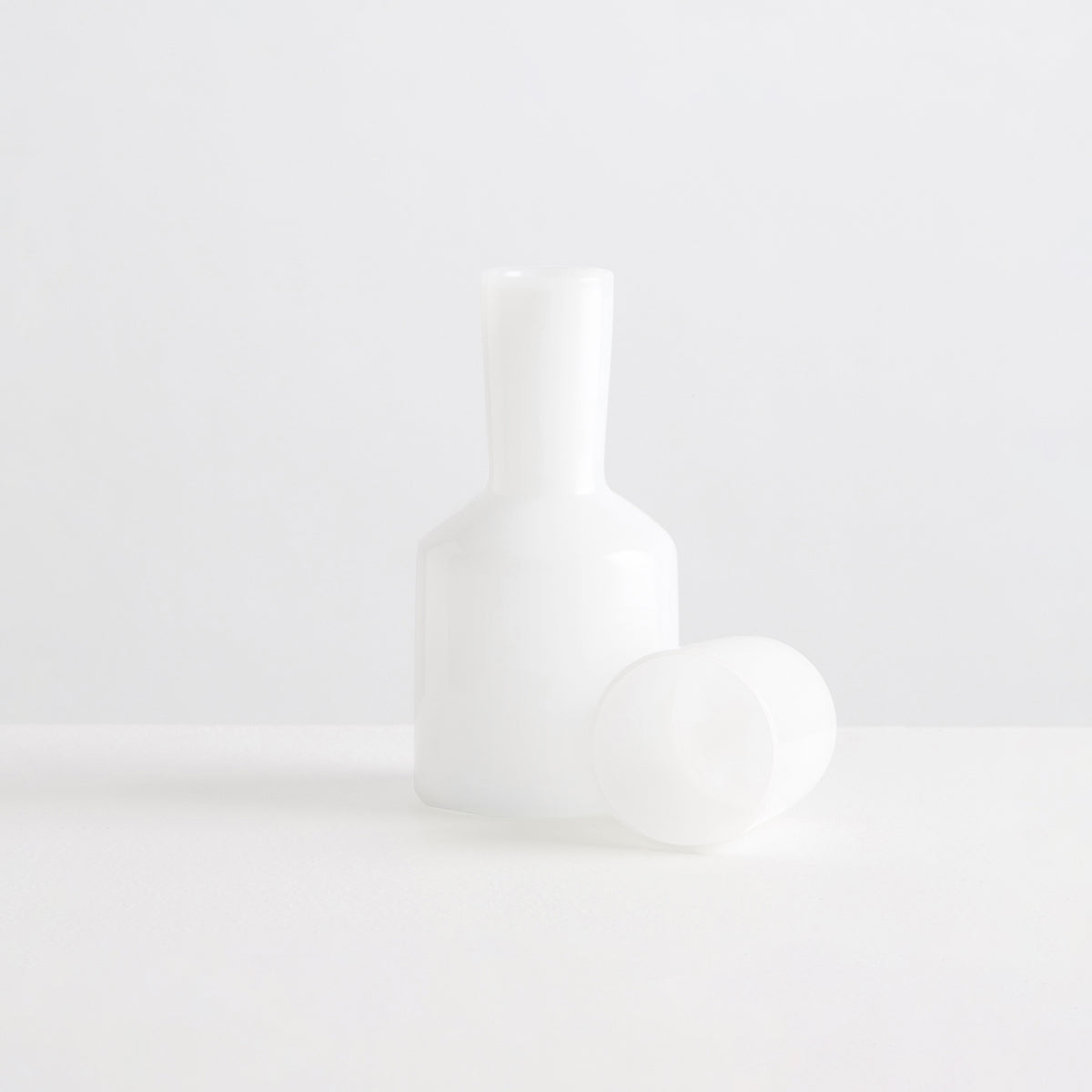 J&#39;ai Soif Carafe &amp; Glass | White