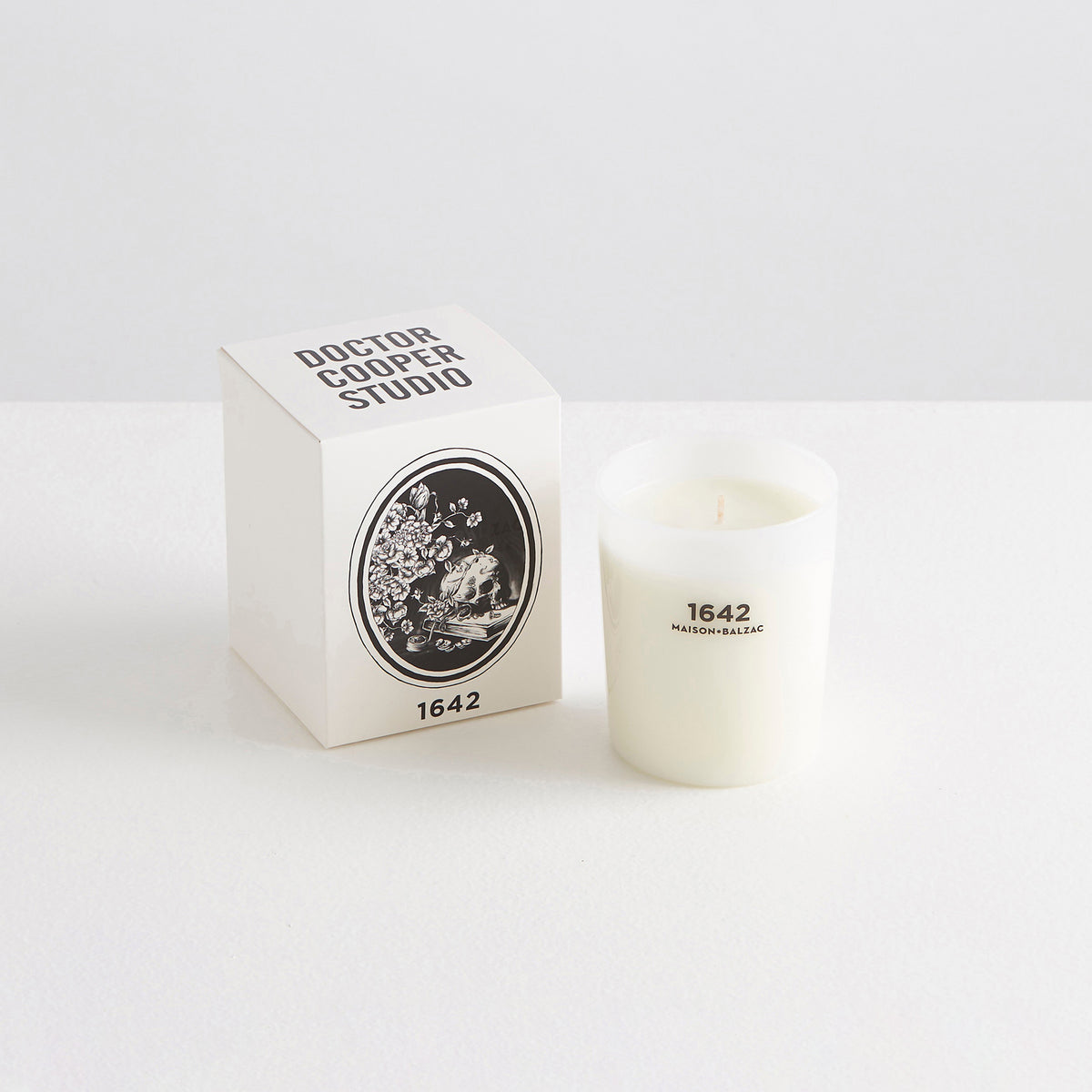 1642 Large Scented Candle