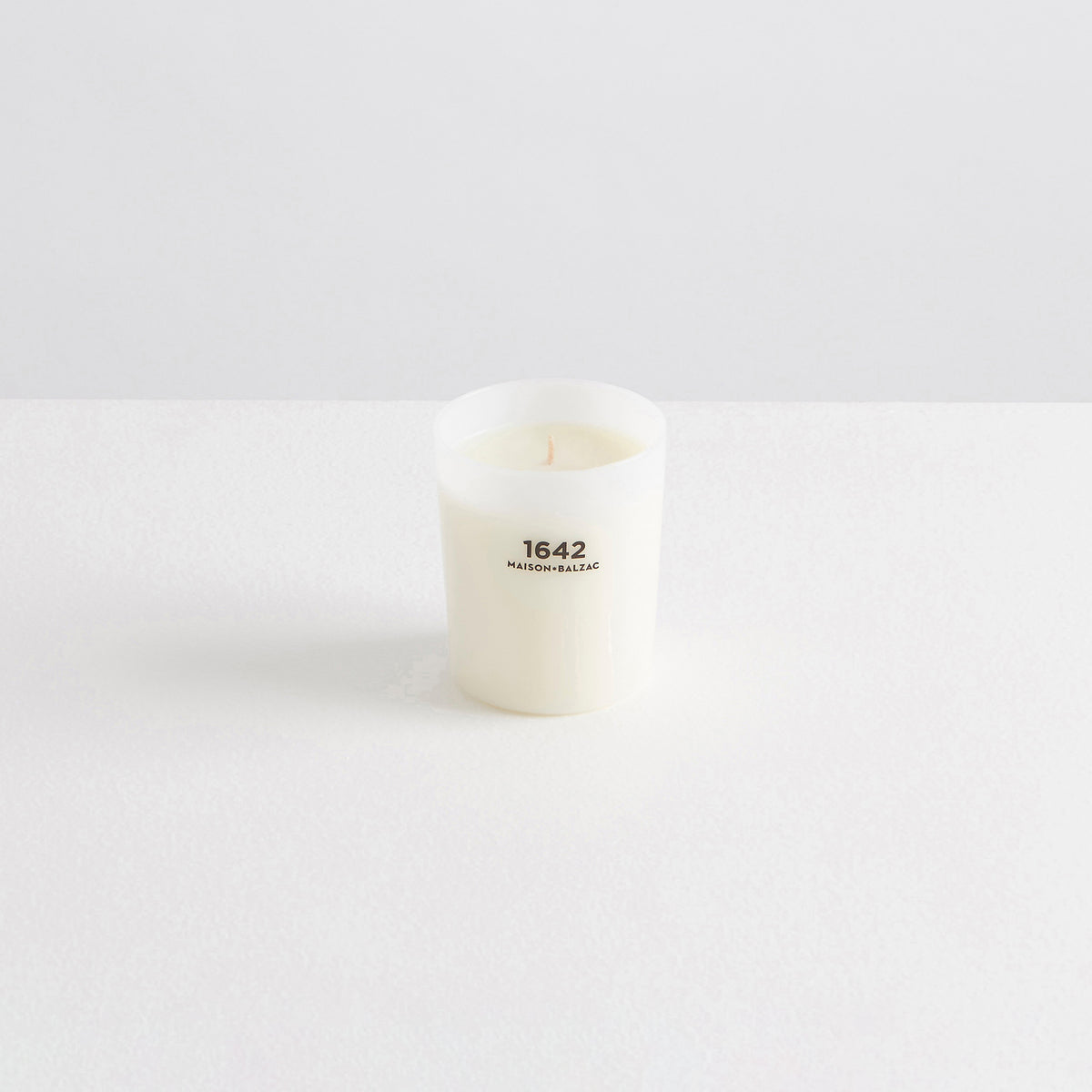 1642 Large Scented Candle