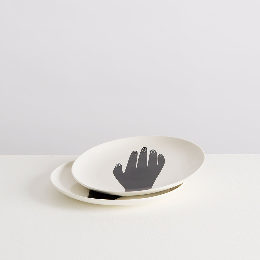 Les Mains Dinner Plates | Black